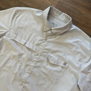 Huk Fishing Light Grey Mens Short Sleeve Button Down Shirt Sz XXL Ventilated Fis
